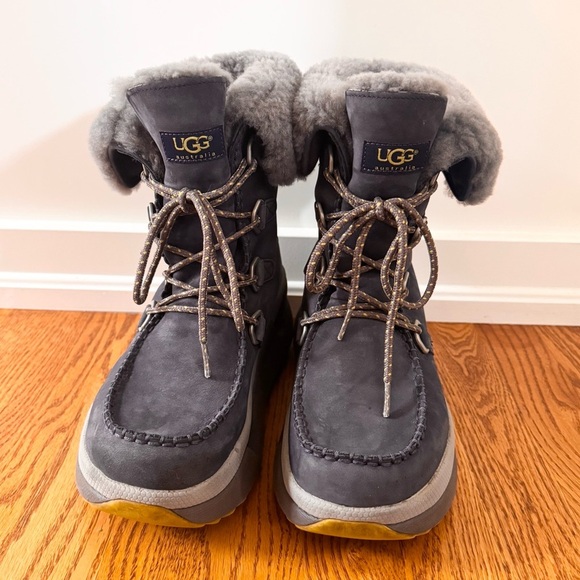 UGG Men's Auden Leather Shearling Sheepskin Boots HOKA Sole Navy Size 8 - Picture 1 of 15